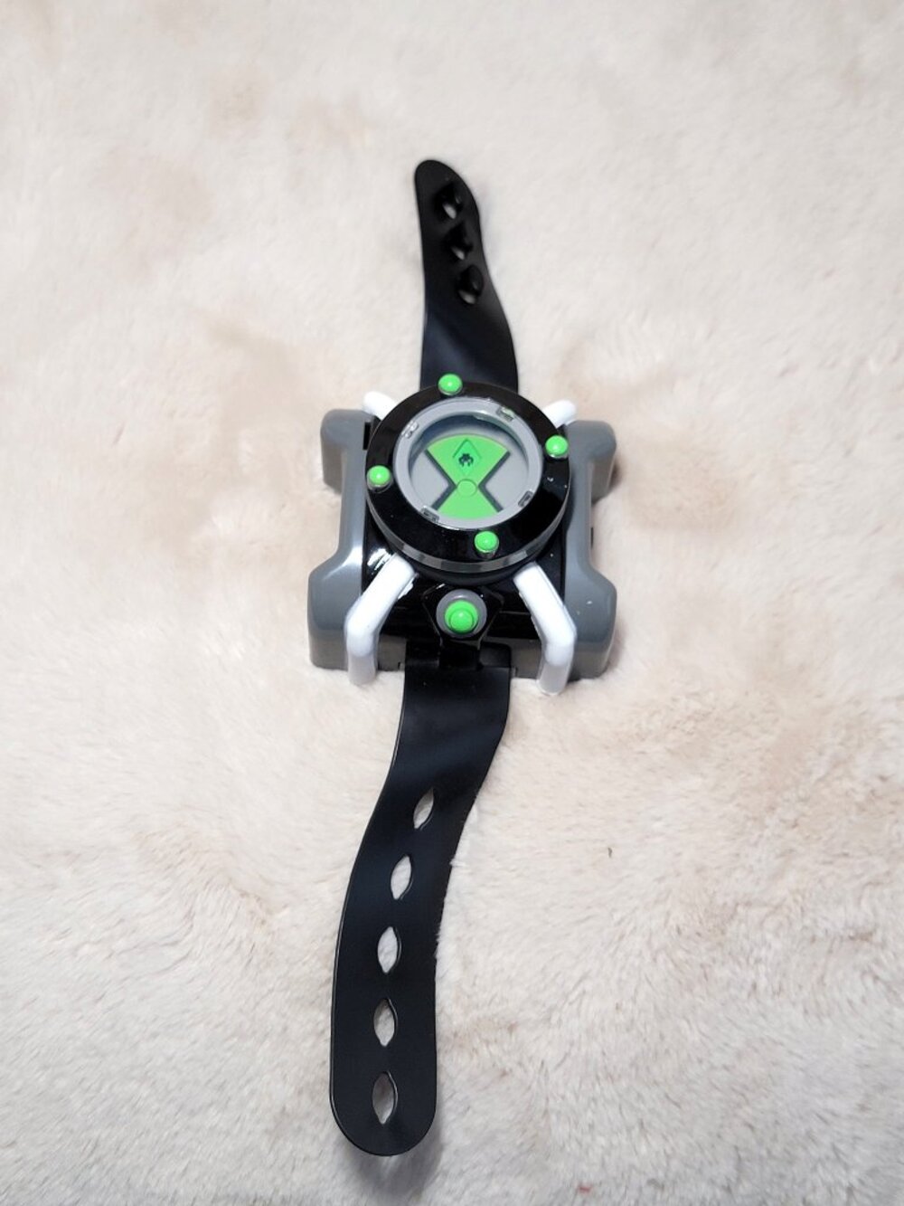 Ben 10 Deluxe Omnitrix FX Watch Alien Voices Lights Sound Playmates 2017 D1